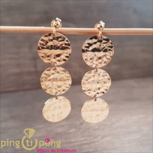 Boucles d’oreilles en vermeil martelé signées Olivier Lafond
