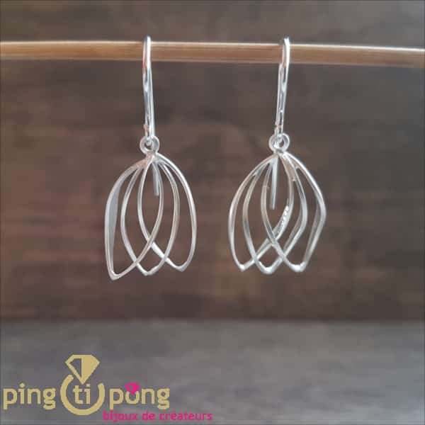 Boucles d’oreilles « Crocus » en argent 925 brossé de KELIM Design