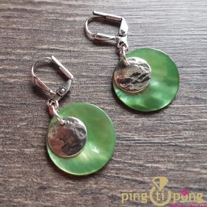 Boucles d’oreilles en nacre verte et argent « La Petite Sardine »