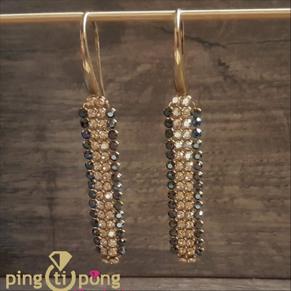 Boucles d’oreilles plaquées or et strass en cristaux autrichiens de SPARK