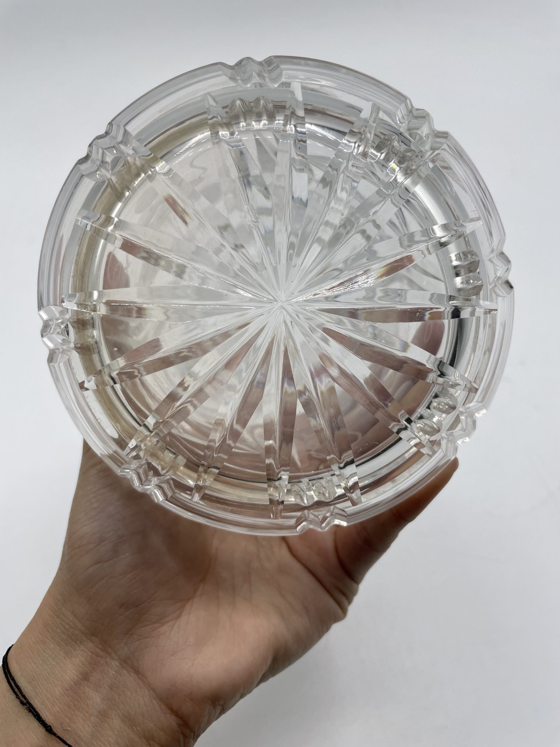 Carafe en verre taillé et ciselé grappes raisin – Image 7