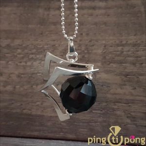 Collection Espace : collier en argent et swarovski® de Ostrowski Design