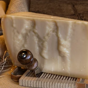 Grana Padano AOP (900gr)