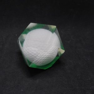Cube décoratif en résine avec incrustation vintage balle de golf
