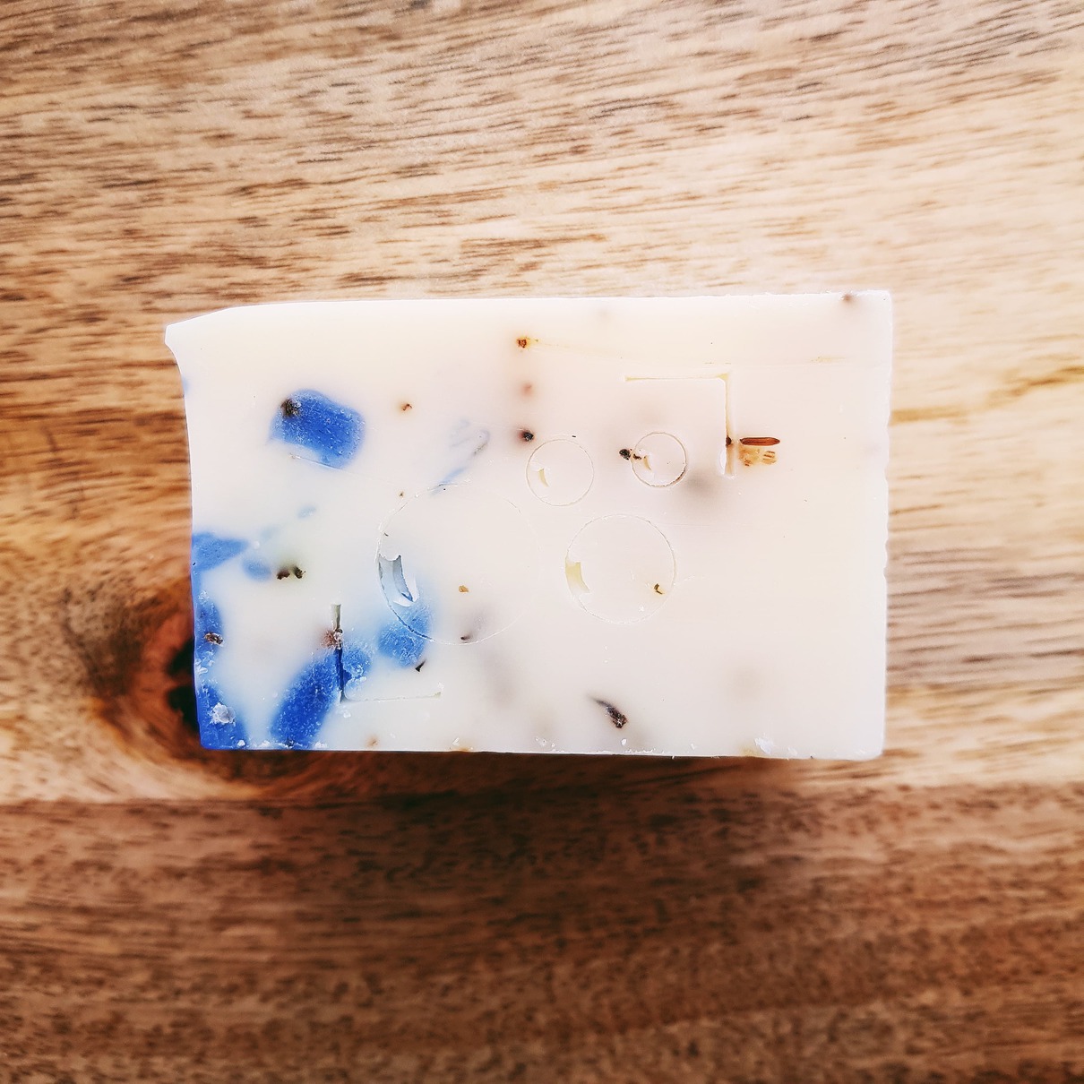 Savon exfoliant à la lavande – Image 3