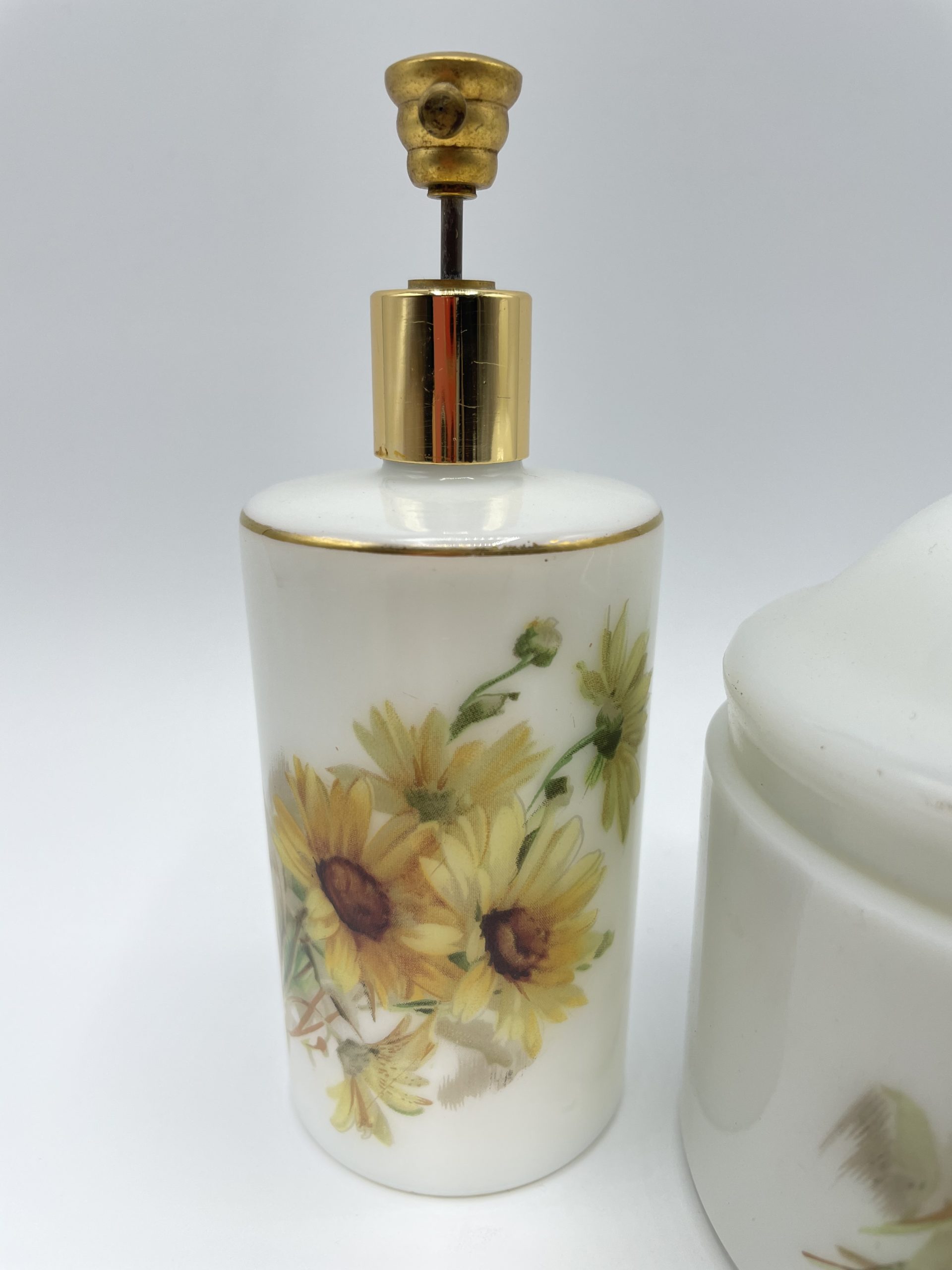 Porcelaine pour salle de bain tournesols 2 pièces – Image 2