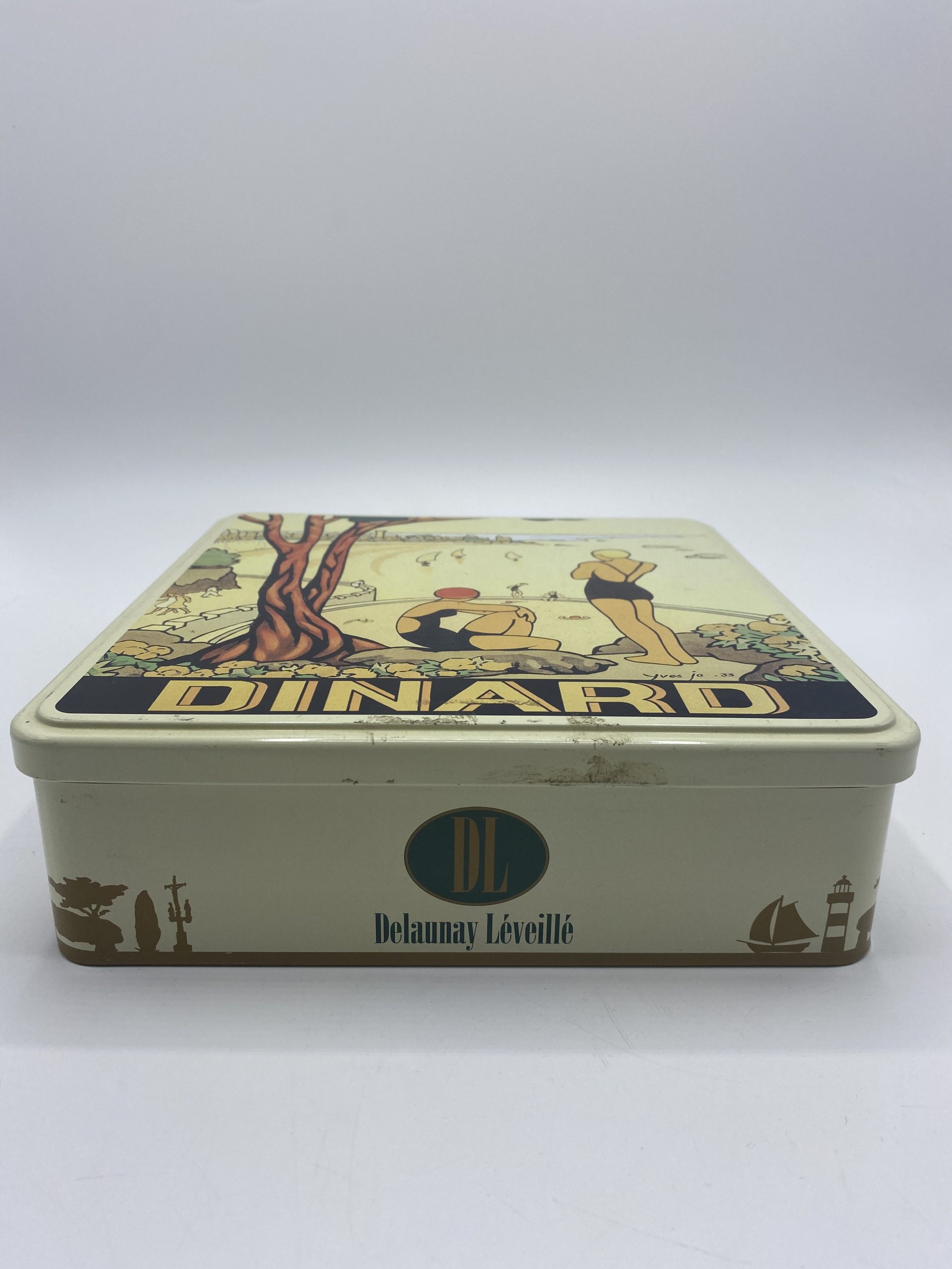 Boite à biscuit en métal vintage Dinard Delauney Léveillé – Image 2