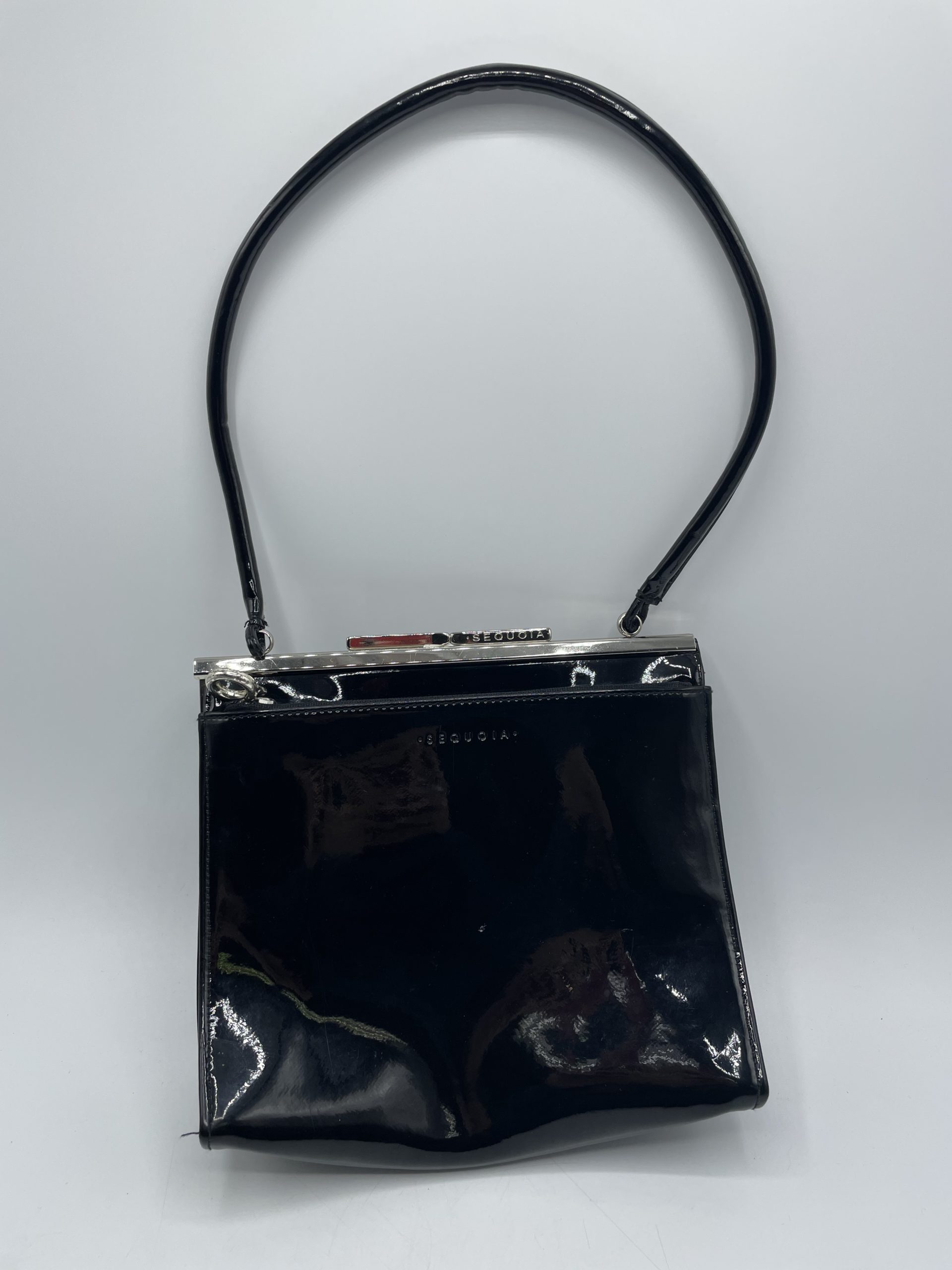 Sac à main vintage Sequoia en vinyle noir – Image 6